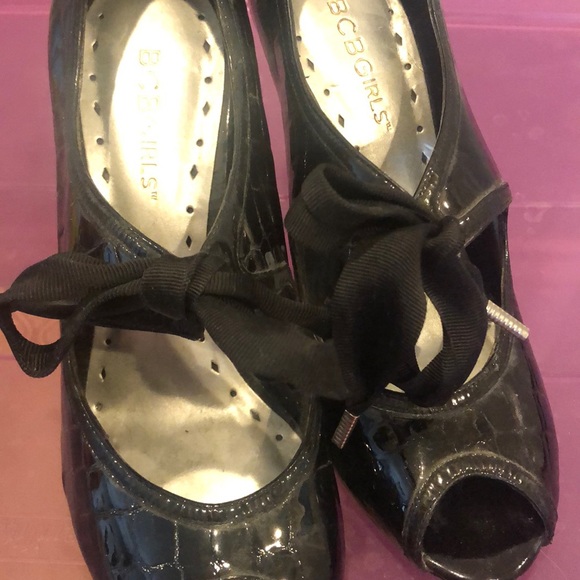 BCBGirls Tie Heels - Picture 5 of 6
